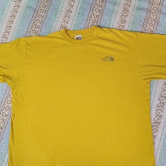 VINTAGE  THE NORTH FACE GRAPHIC TEE SHIRT MENS XL MUSTARD - Picture 12 of 12